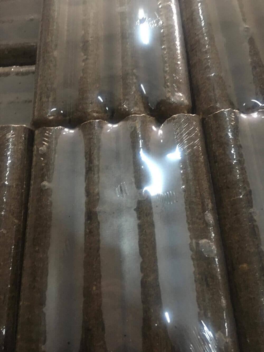 Sawdust briquette manufacturing process at Mihail Kogalniceanu