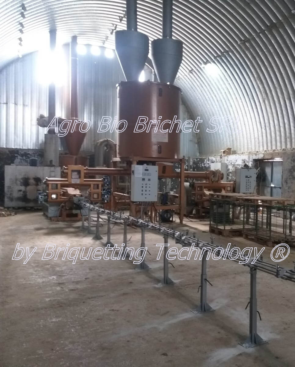 Briquetting line for straw at Izvoarele 1200 kg/hour Briquetting line for straw at Izvoarele 1200 kg/hour