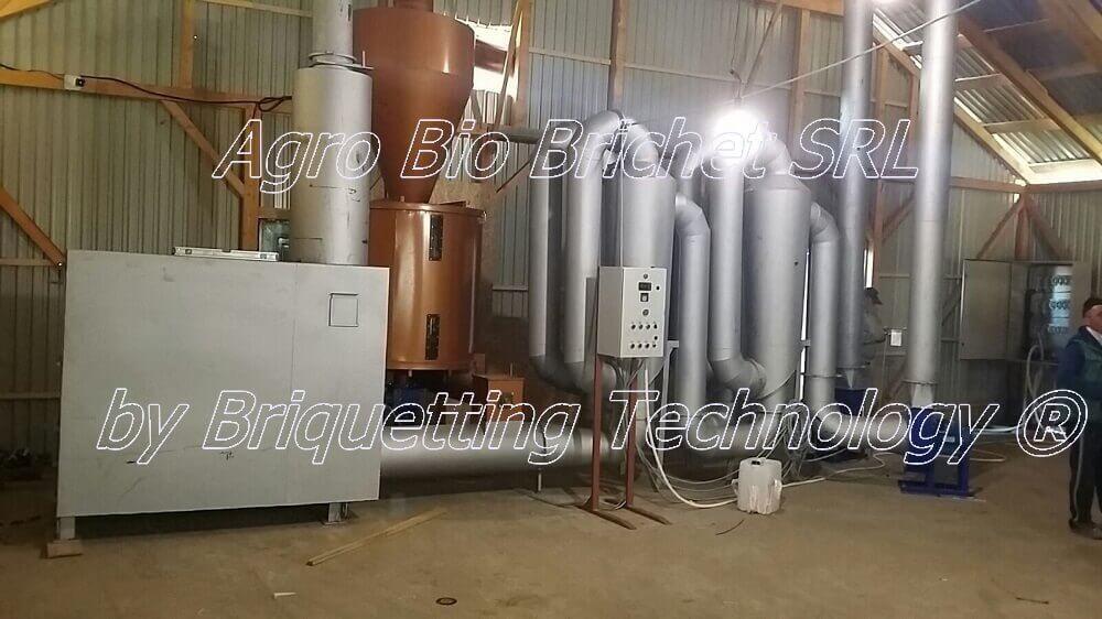 Briquetting line for straw briquettes in Gemeni