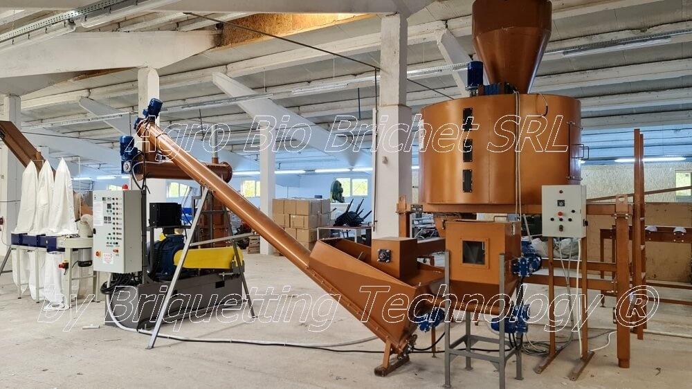 Pelletizing line for straw and alfalfa in Cenei Pelletizing line for straw and alfalfa in Cenei