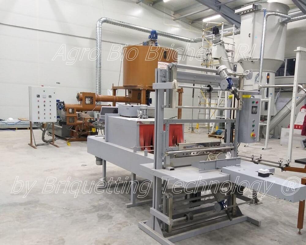 Sawdust briquette press in Odobesti, Vrancea