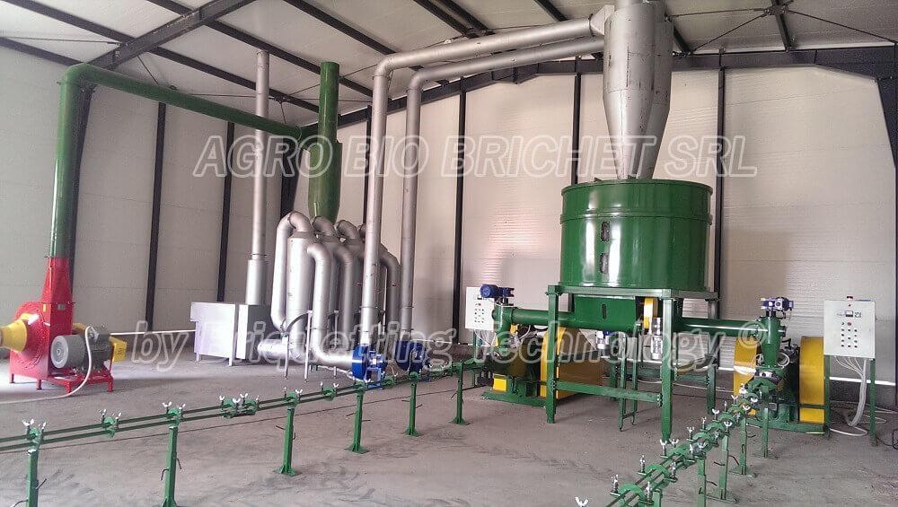 Equipment for producing straw briquettes in Zoita